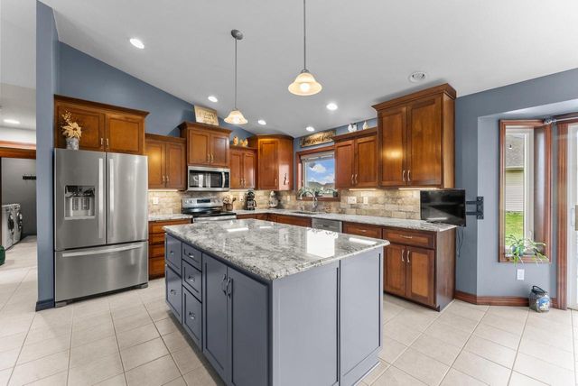 1842 Turquoise TRAIL, Green Bay, WI 54311