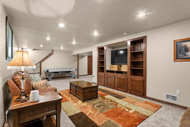 1842 Turquoise TRAIL, Green Bay, WI 54311