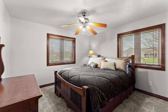 1842 Turquoise TRAIL, Green Bay, WI 54311