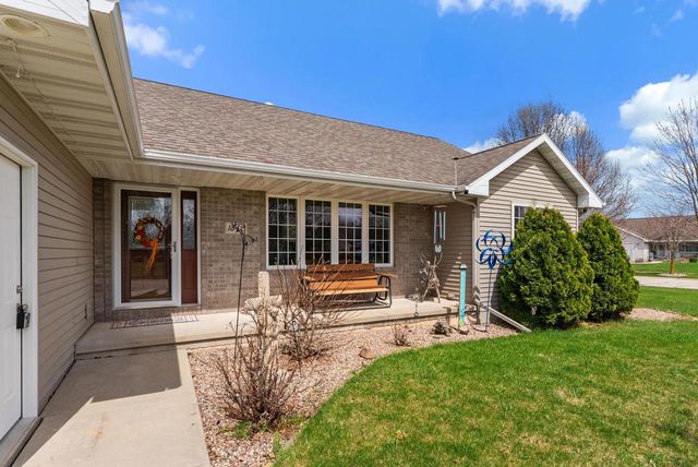 1842 Turquoise TRAIL, Green Bay, WI 54311