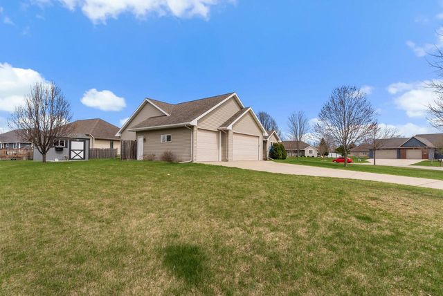 1842 Turquoise TRAIL, Green Bay, WI 54311