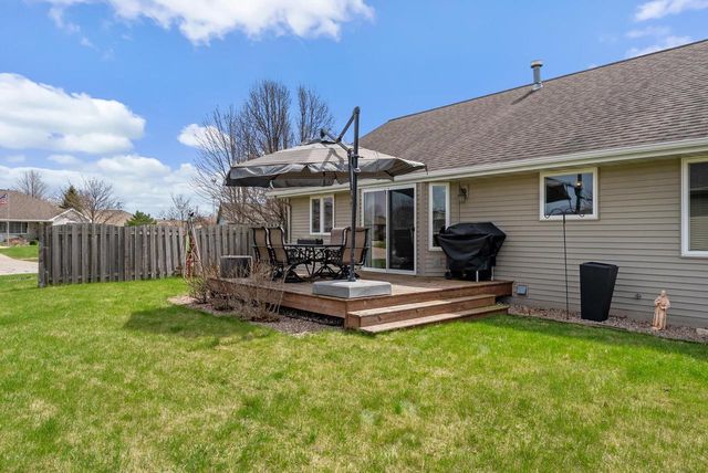 1842 Turquoise TRAIL, Green Bay, WI 54311
