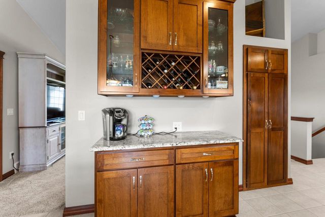 1842 Turquoise TRAIL, Green Bay, WI 54311