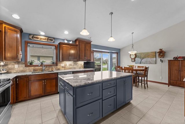 1842 Turquoise TRAIL, Green Bay, WI 54311