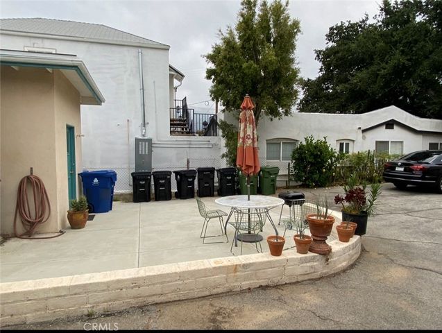 10438 Scoville Avenue, Sunland, CA 91040