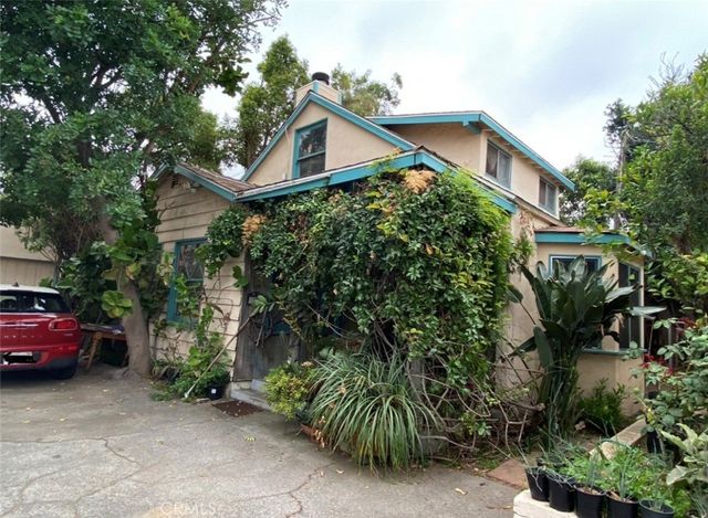 10438 Scoville Avenue, Sunland, CA 91040