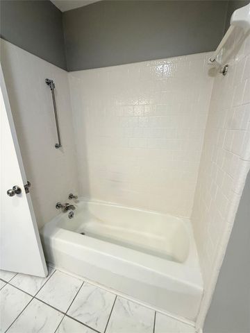 3808 Holly Glen, Bay City, TX 77414