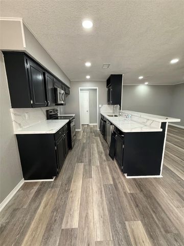 3808 Holly Glen, Bay City, TX 77414