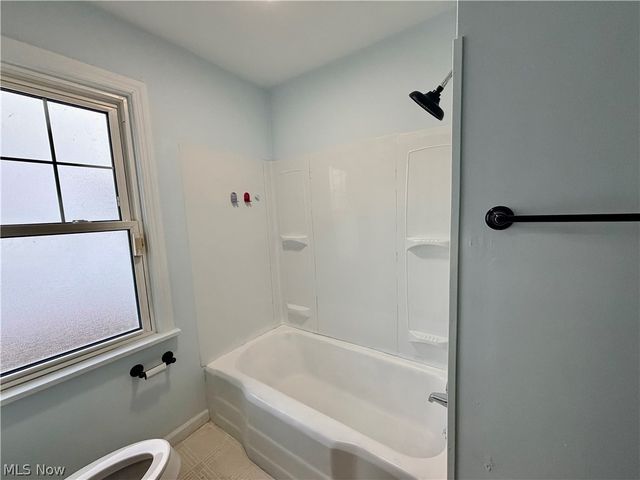 10506 Park Heights Road, Cleveland, OH 44104