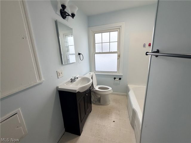 10506 Park Heights Road, Cleveland, OH 44104