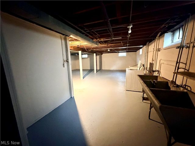 10506 Park Heights Road, Cleveland, OH 44104