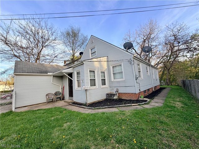 10506 Park Heights Road, Cleveland, OH 44104