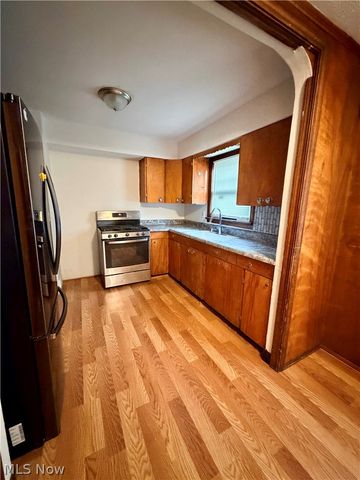 10506 Park Heights Road, Cleveland, OH 44104