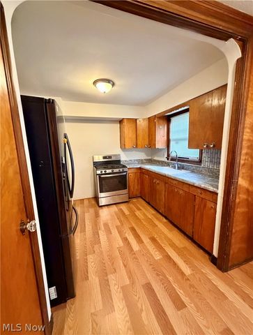 10506 Park Heights Road, Cleveland, OH 44104