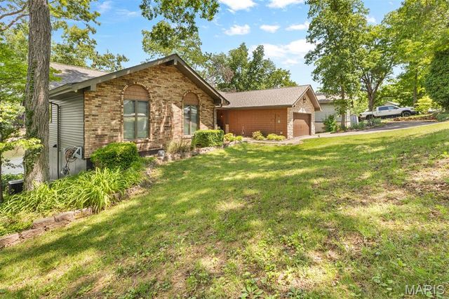 1226 S Deer Trail, Fredericktown, MO 63645