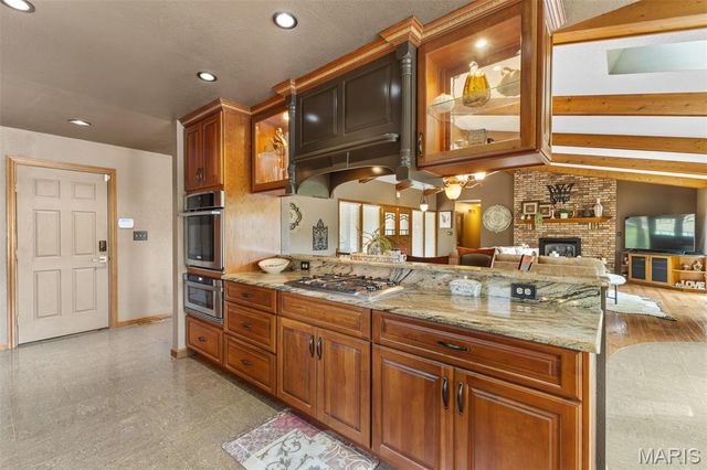 1226 S Deer Trail, Fredericktown, MO 63645