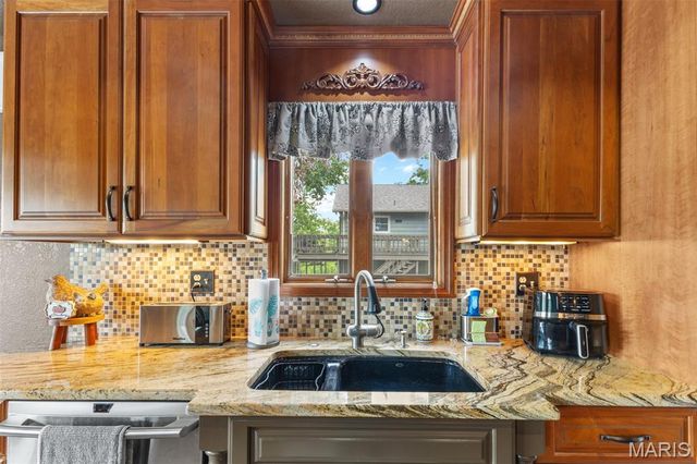 1226 S Deer Trail, Fredericktown, MO 63645