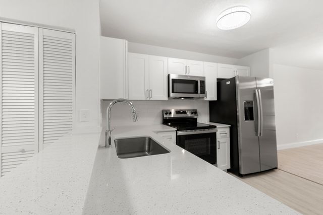 500 Crosswinds Drive, Greenacres, FL 33413