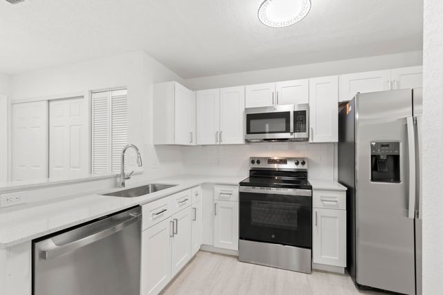 500 Crosswinds Drive, Greenacres, FL 33413