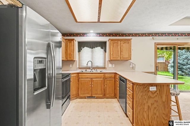 7136 Ivy Lane, La Vista, NE 68128