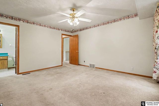 7136 Ivy Lane, La Vista, NE 68128