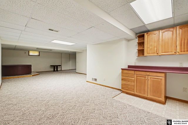 7136 Ivy Lane, La Vista, NE 68128