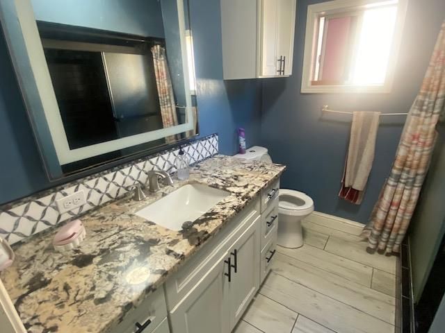 4574 E Illinois Avenue, Fresno, CA 93702