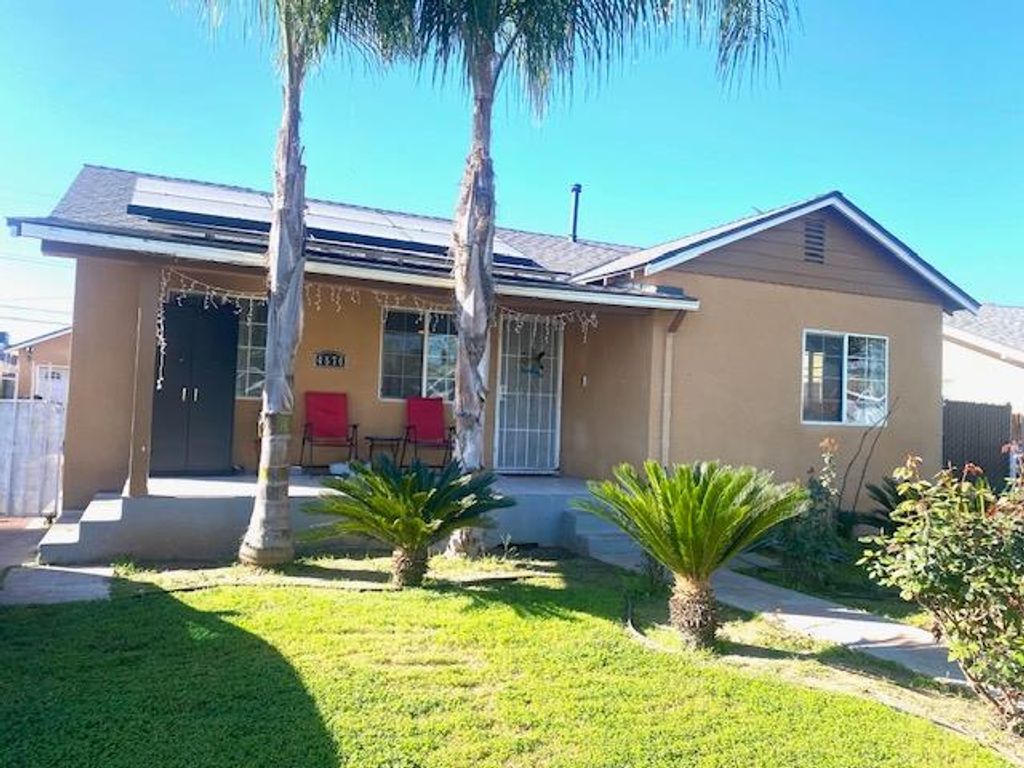 4574 E Illinois Avenue, Fresno, CA 93702