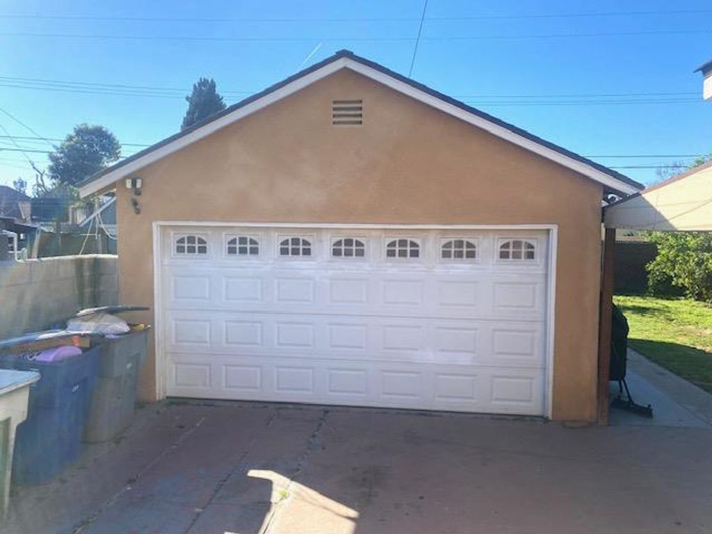 Image 20 of property listing at 4574 E Illinois Avenue, Fresno, CA 93702