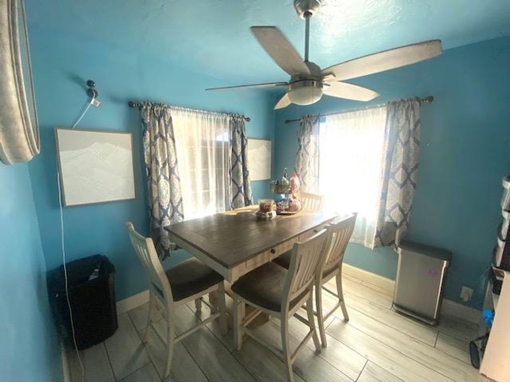 Image 6 of property listing at 4574 E Illinois Avenue, Fresno, CA 93702