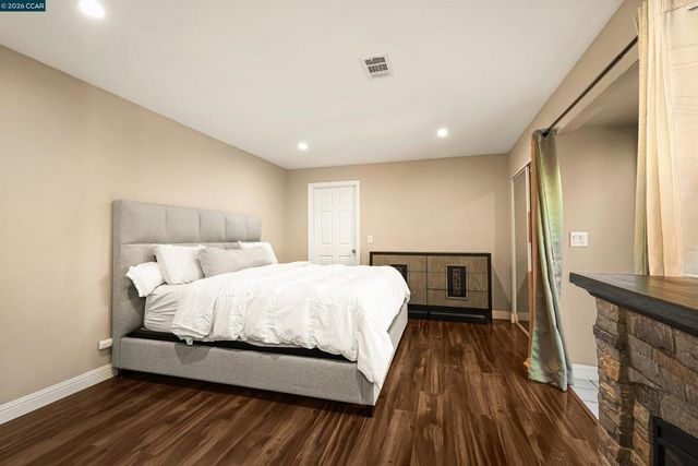 1694 Tammy Ln, Concord, CA 94519