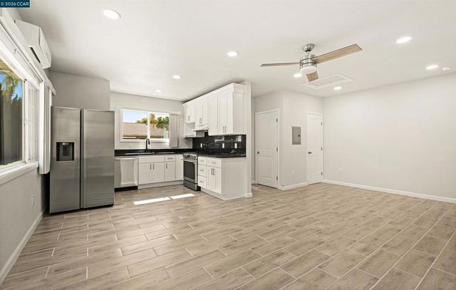 1694 Tammy Ln, Concord, CA 94519