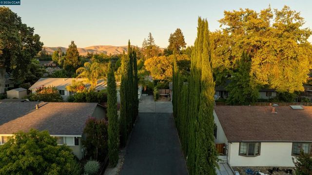1694 Tammy Ln, Concord, CA 94519