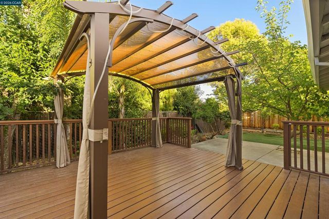 1694 Tammy Ln, Concord, CA 94519