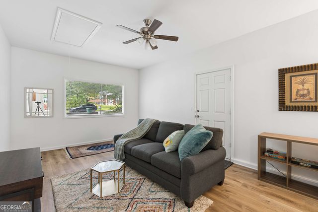 2530 Rolling View Drive SE, Smyrna, GA 30080