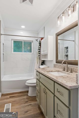 2530 Rolling View Drive SE, Smyrna, GA 30080