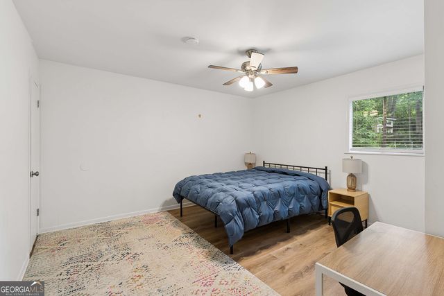 2530 Rolling View Drive SE, Smyrna, GA 30080