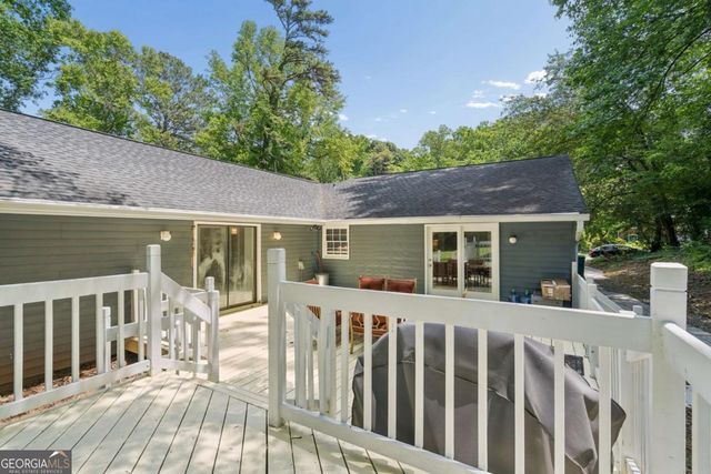 2530 Rolling View Drive SE, Smyrna, GA 30080