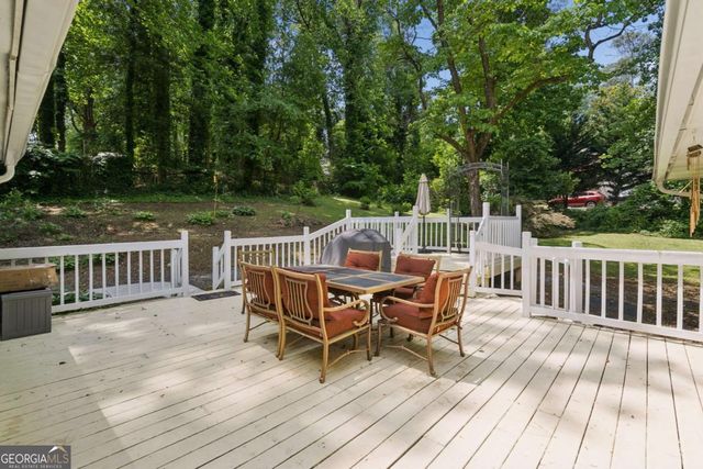 2530 Rolling View Drive SE, Smyrna, GA 30080