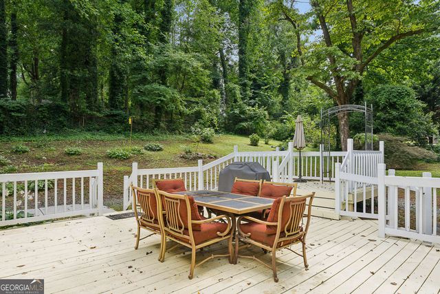 2530 Rolling View Drive SE, Smyrna, GA 30080