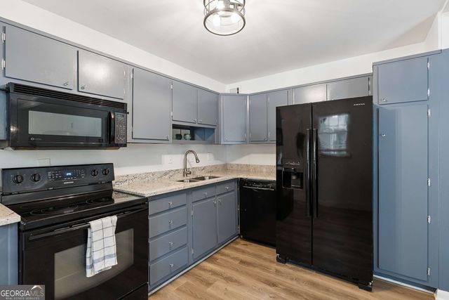 2530 Rolling View Drive SE, Smyrna, GA 30080
