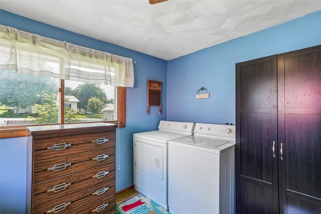 512 Water Street, Kellogg, IA 50135