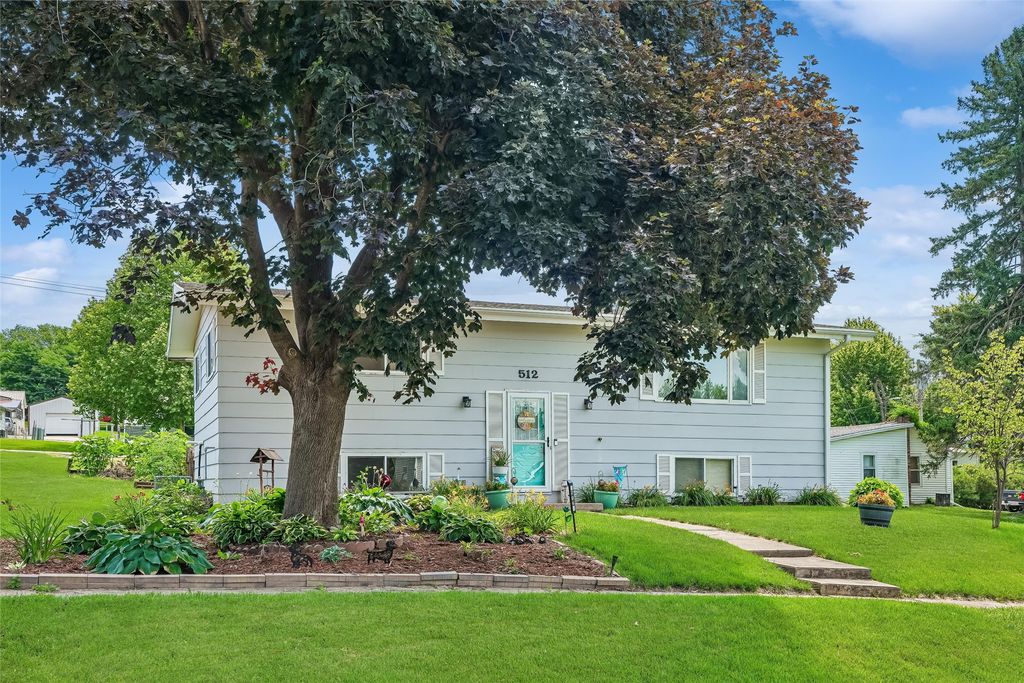 512 Water Street, Kellogg, IA 50135