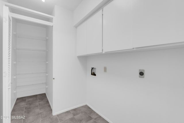 18 W Valle Place, Tucson, AZ 85737