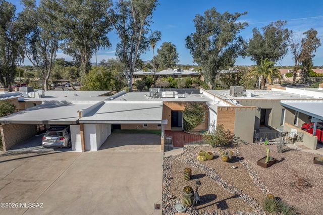 18 W Valle Place, Tucson, AZ 85737