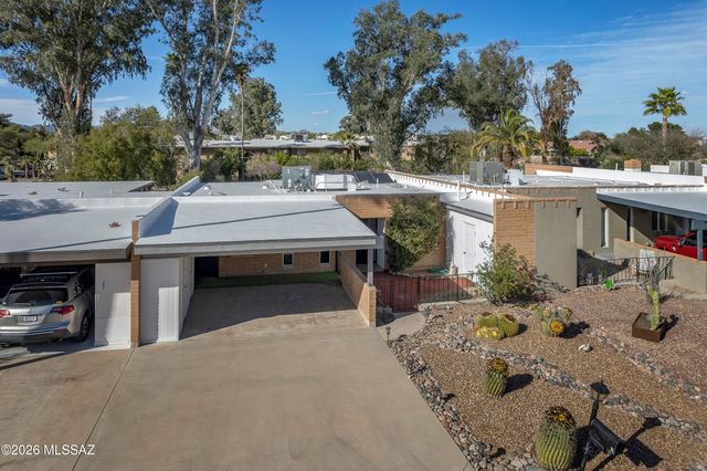 18 W Valle Place, Tucson, AZ 85737