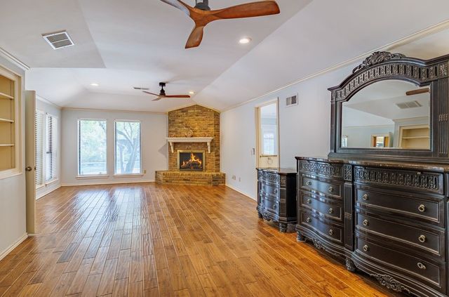 10126 Bridgegate Court, Dallas, TX 75243