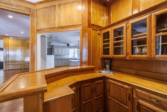10126 Bridgegate Court, Dallas, TX 75243