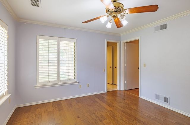 10126 Bridgegate Court, Dallas, TX 75243