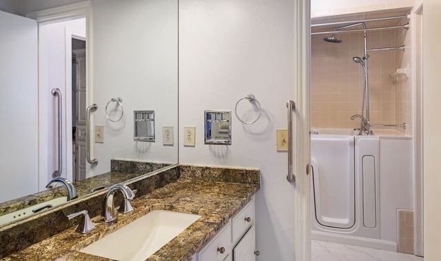 10126 Bridgegate Court, Dallas, TX 75243